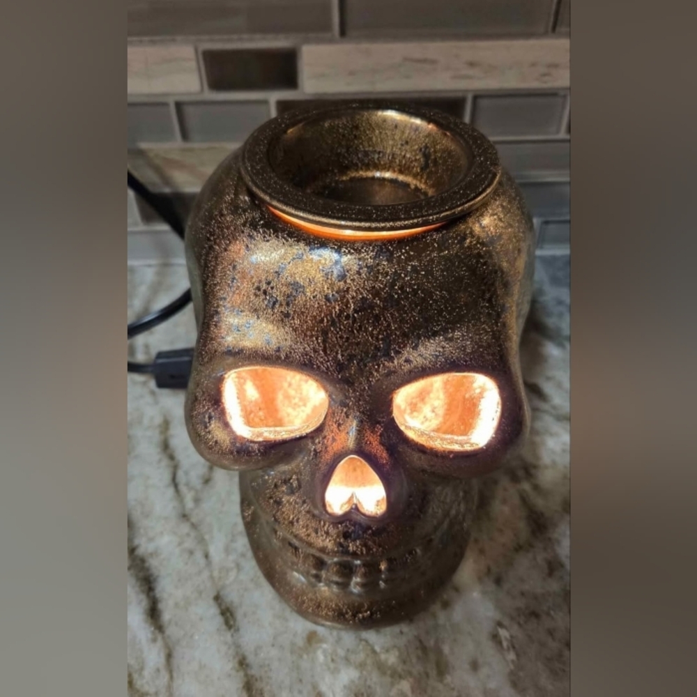 Gold Skull Wax Warmer - Picture 7 of 7